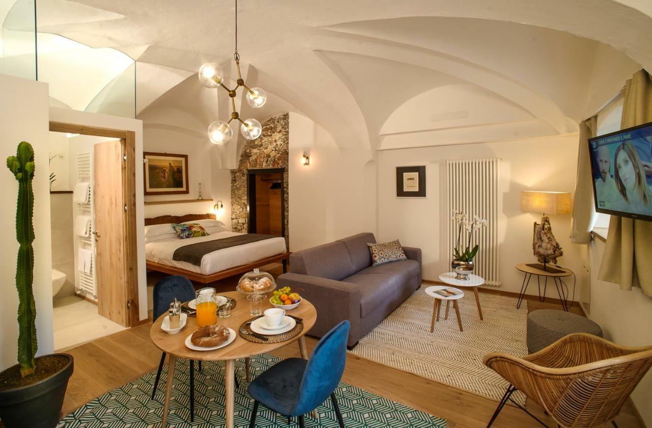 דירות צ'יאוונה Palazzo Giani מראה חיצוני תמונה
